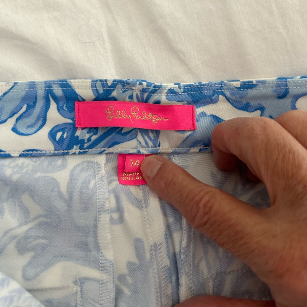 Lilly Pulitzer Blue and White pants- like new